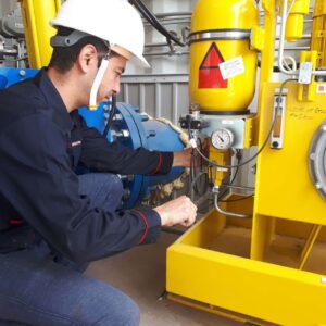 خدمات نگهداری و تعمیرات نیروگاه‌های کوچک